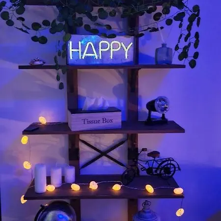 Happy לינה וארוחת בוקר